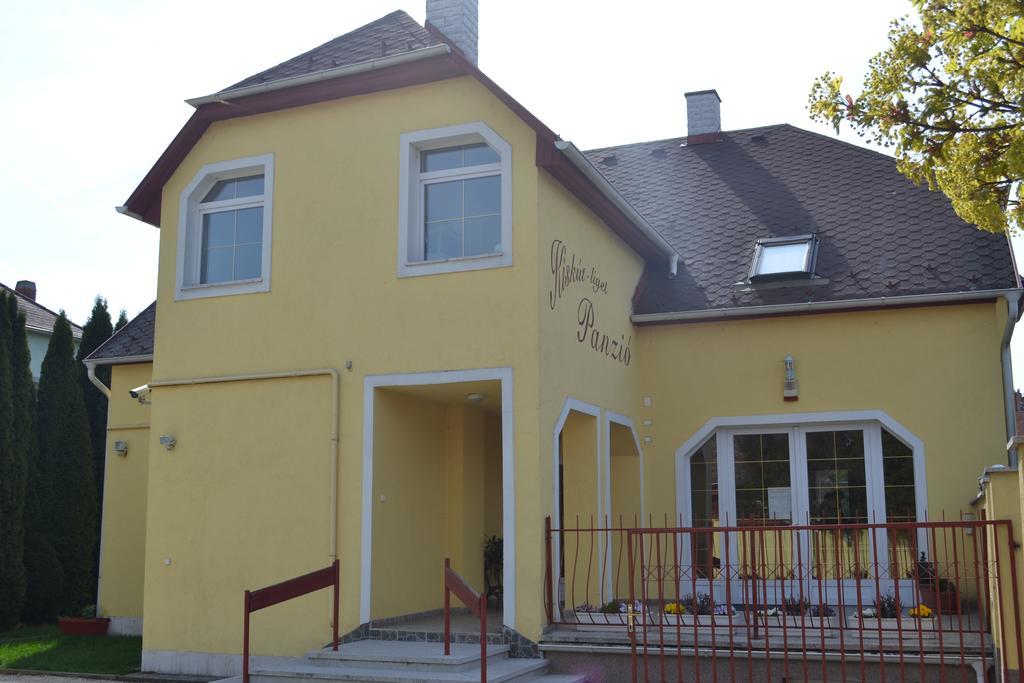 Kiskut Liget Pension Gyor Exterior photo